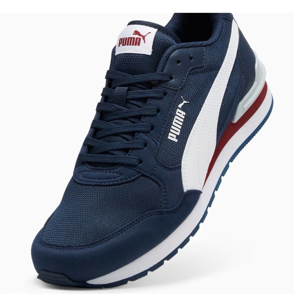 Brand New ST Runner v4 Mesh
Men's Sneakers
